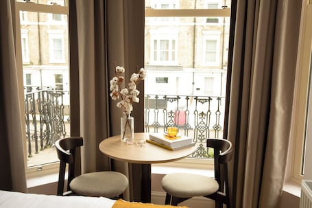 Deluxe-Doppelzimmer | Kostenloses WLAN, Bettwäsche. Bob W London Holland Park