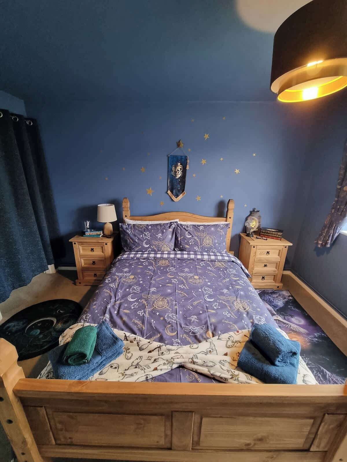 2 chambres, fer et planche à repasser, Wi-Fi, draps fournis