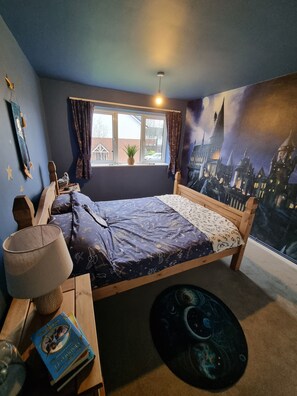 2 chambres, coffres-forts dans les chambres, fer et planche à repasser