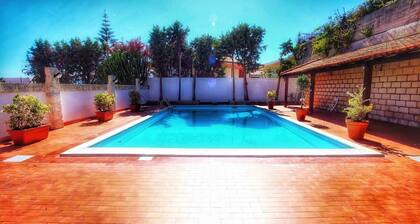 Vacation home with dog boarding