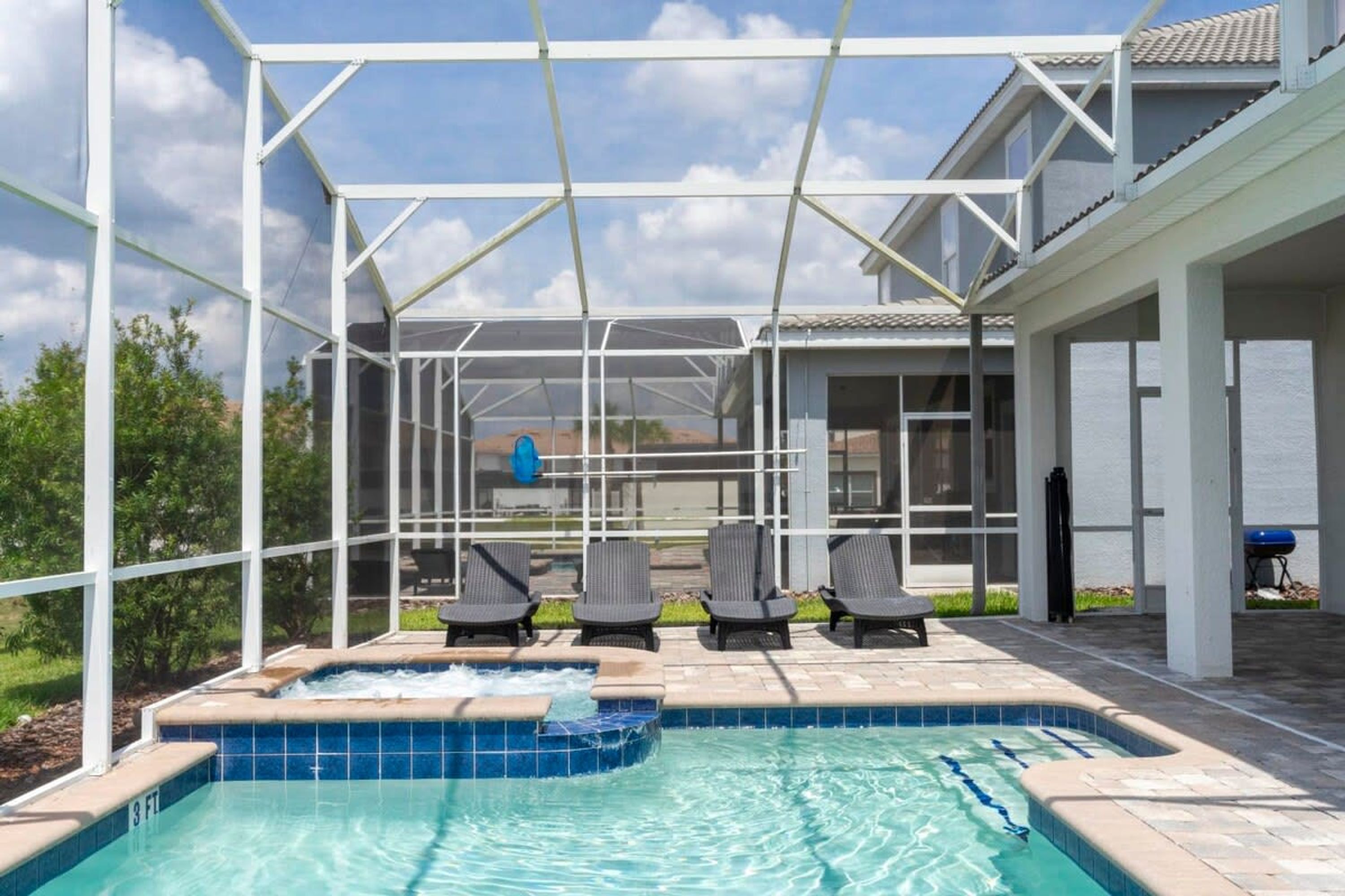 House | 6 bedrooms, high-speed internet