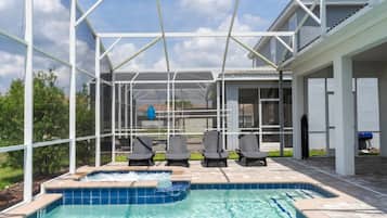 House | 6 bedrooms, high-speed internet