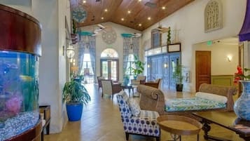 5 bedrooms, iron/ironing board