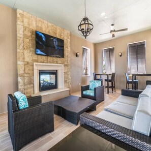5 bedrooms - 9035 Amazing 5BD For Your Family (Kissimmee)