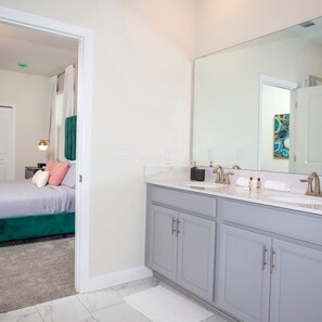 7 bedrooms, iron/ironing board, Internet - 4577 Stunning 7BD Home (Kissimmee)