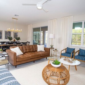 7 bedrooms, iron/ironing board, Internet - 4577 Stunning 7BD Home (Kissimmee)