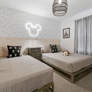 Apartemen | 4 kamar tidur, setrika/meja setrika, dan internet