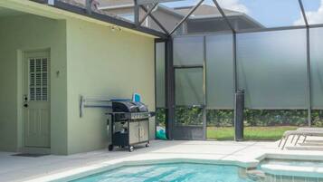 House | 4 bedrooms, iron/ironing board, Internet