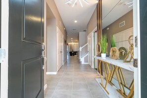 House | 12 bedrooms, iron/ironing board, Internet - 6163 Fantastic Home With 12bd (Orlando)