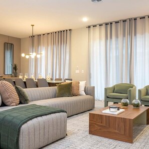 Hus | 9 soverom, strykejern/-brett og internett