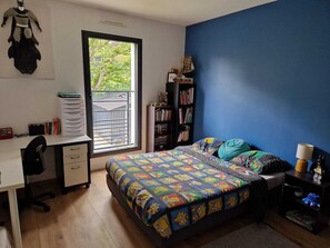 5 slaapkamers, een strijkplank/strijkijzer, wifi, beddengoed