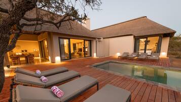 House | 4 bilik tidur
