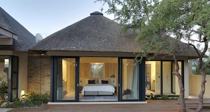 Discover the Attraction of Villa Umoja