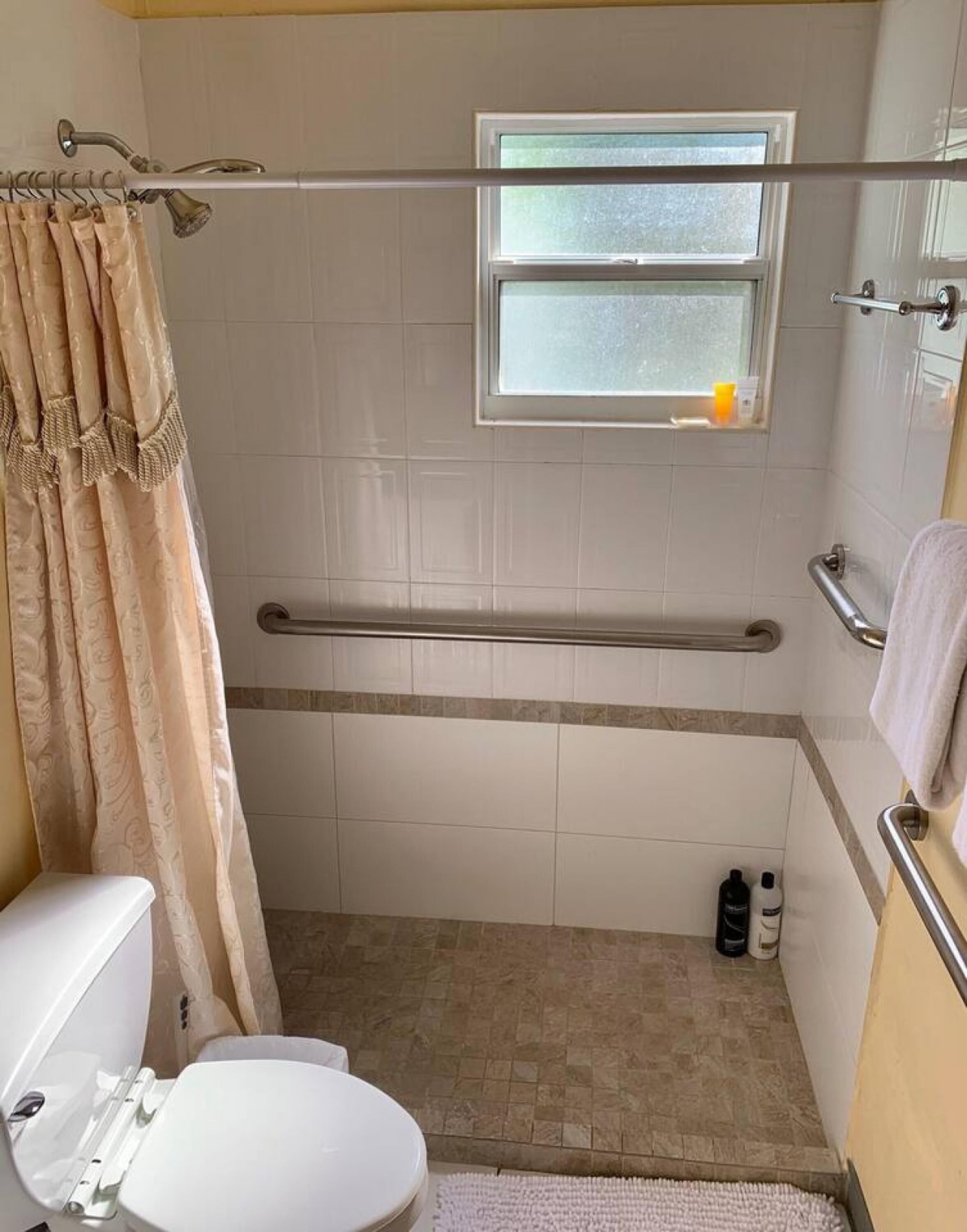 公寓 | 浴室 | 廁紙