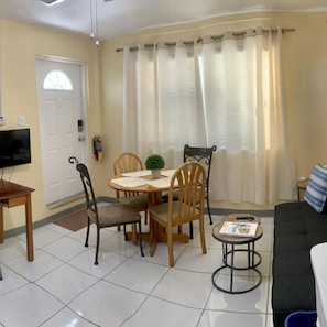 Interior - 3-suite Group Stay Steps to Beach Sleeps 13 (West Bay)