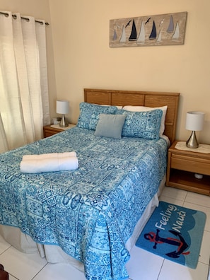 Apartment | 4 bedrooms - 3 Suites Free Breakfast Steps to Beach (West Bay)
