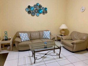 Apartment | 1 bedroom - S2A Blue Pavilion - Beach Transfers Meals Tours Island Retro Chic (West Bay)