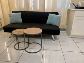 公寓 | 1 多间卧室、办公桌