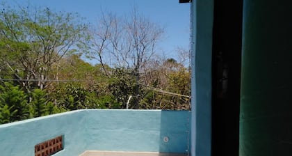 Bohemian Rustic 2-floor Suite, Walk to Plaza/beach
