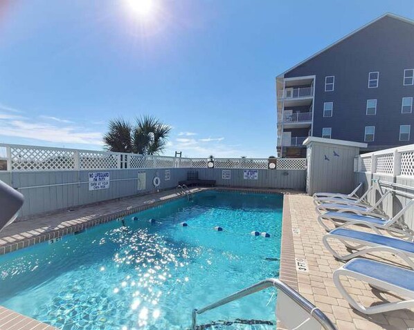 House | 2 bedrooms - Beachy Condo Right on Oceanfront (North Myrtle Beach)