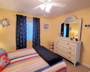 House | 2 bedrooms - Beachy Condo Right on Oceanfront (North Myrtle Beach)
