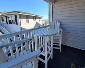 House | 2 bedrooms - Beachy Condo Right on Oceanfront (North Myrtle Beach)