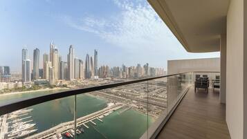 Exclusive-Apartment, 3 Schlafzimmer, Meerblick | Blick vom Balkon