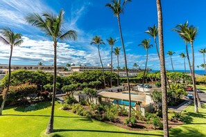 Condo, 1 Bedroom | Property grounds