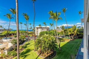 Condo, 1 Bedroom | Property grounds - Kihei Akahi D-g5 1 Bedroom Condo (Kihei)