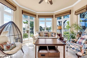 Smart TV, video games, ping pong, books - Bluebonnet Retreat Haven | Concierge Services (Kingsland)