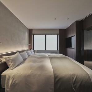 Exclusive room +ATELIER | 1 bedroom, premium bedding, down comforters, free minibar items - NOT A HOTEL FUKUOKA (Fukuoka)