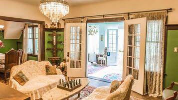 Rumah | 4 kamar tidur dan internet