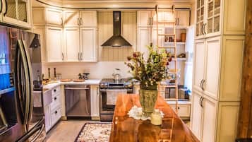 Rumah | 4 kamar tidur dan internet