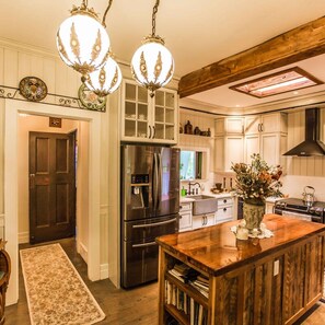 House | 4 bedrooms, Internet