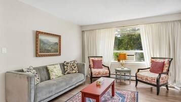 Apartment | 2 bedrooms, Internet