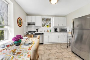 Apartment | 2 bedrooms, Internet
