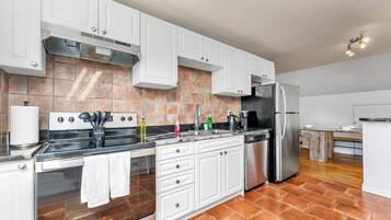 Apartment | 2 bedrooms, Internet