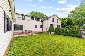 1 bedroom, Internet - Modern Apt Neardowntown Ideal for Long Stays - U3 (Burlington)