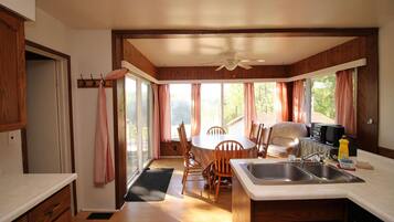 House | 3 bedrooms, Internet