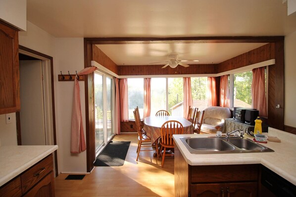 House | 3 bedrooms, Internet - 3 Bdrm Country Cottage - Main House - Rosewood Cottages (Saugeen Shores)