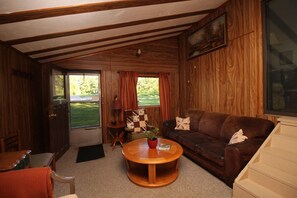 House | 3 bedrooms, Internet - 3 Bdrm Country Cottage - Main House - Rosewood Cottages (Saugeen Shores)