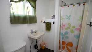 Unclassified image, 4 of 18, button - 2 Bdrm Country Cottage 4 - Rosewood Cottages (Saugeen Shores)