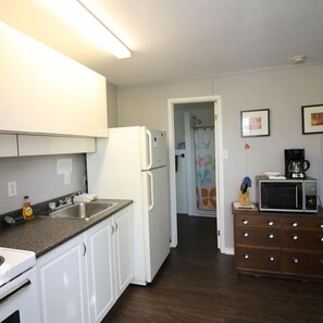 House | 2 bedrooms, Internet - 2 Bdrm Country Cottage 4 - Rosewood Cottages (Saugeen Shores)