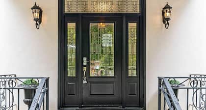 Private Apt Neardowntown Ideal for Long Stays U4