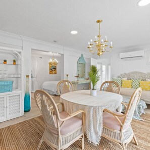 Apartment | 1 bedroom, Internet - Casa Del Sol Chic 1-br Suite Poolside Bliss for 4 (Fort Myers)