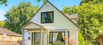 Specious Fully Private Studio apt With Laundry