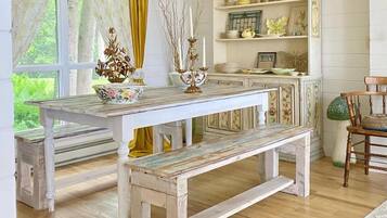 House | 4 bedrooms, Internet