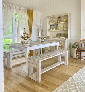 Hus | 4 soverom og internett