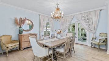 House | 4 bedrooms, Internet