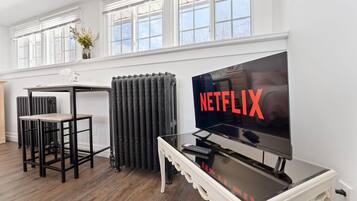 Apartment | 1 bedroom, Internet